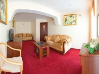 Suite 2 (гостиная)