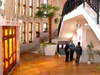 Холл столовой