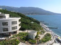 Ливадийский, вид из номеров южной стороны