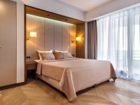 Санаторий «Форос». Спальня с большой кроватью.