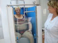 Подводное вытяжение позвоночника в санаторных условиях