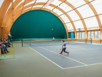 Корт крытый