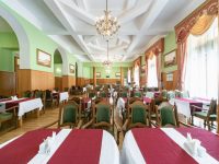 Обед зал
