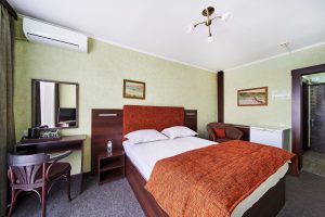 Стандарт с двуспальной кроватью6df61928f797e424e